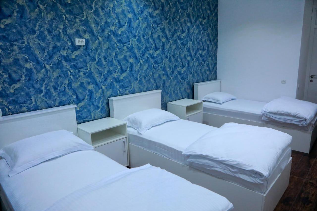 Manija Hostel Samarkand Esterno foto