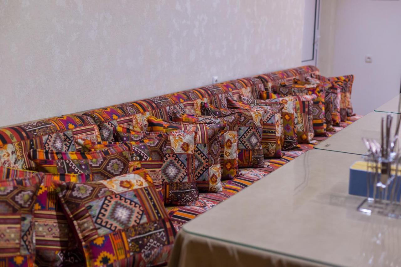 Manija Hostel Samarkand Esterno foto